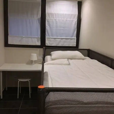 4b Avenue Magnolia דירה