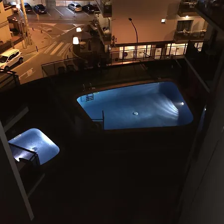 4b Avenue Magnolia דירה *