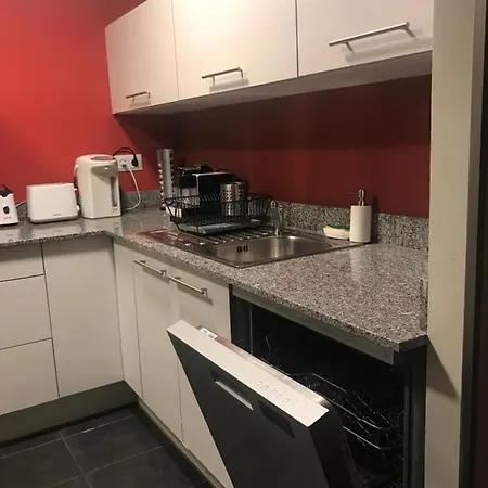 4b Avenue Magnolia דירה *